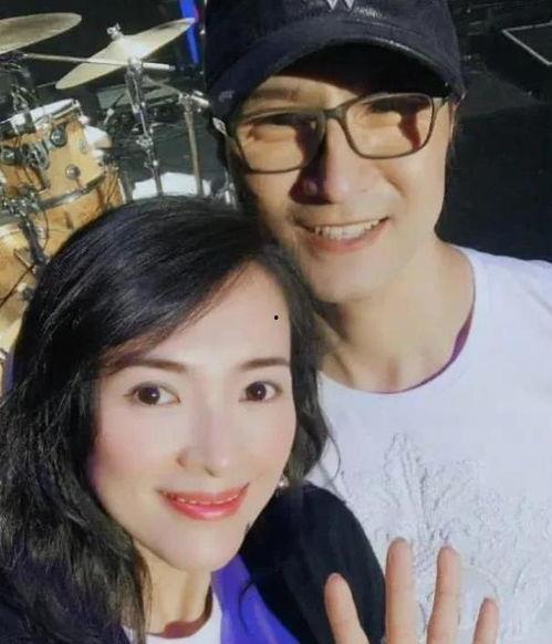 眼镜妹原视频录屏吃瓜,揭秘幕后真相