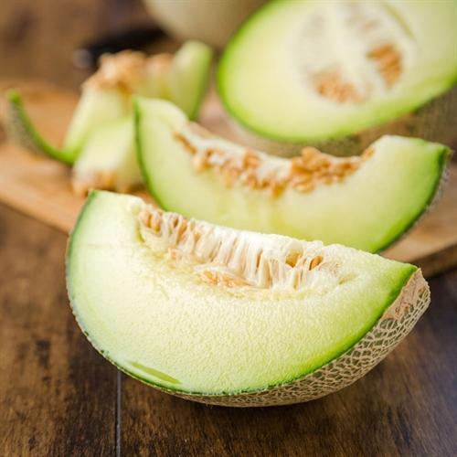 和爷爷吃蜜瓜的故事视频,与爷爷共享蜜瓜的美好回忆