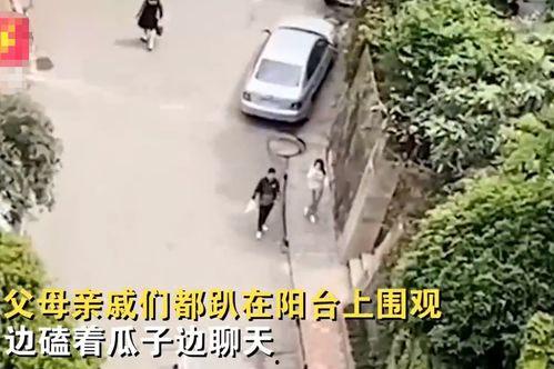 父母围观吃瓜视频大全,揭秘网络现象背后的家庭娱乐生活