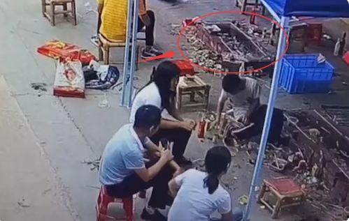 广东广场吃瓜事件视频,一场引发热议的街头冲突瞬间