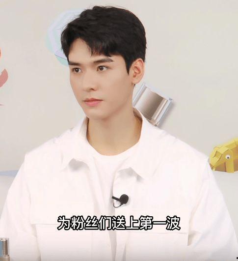 龚俊吻戏吃瓜视频合集,甜蜜瞬间，网友直呼“太上头”