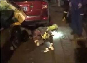 大爷吃瓜搞笑视频,笑料百出引人捧腹