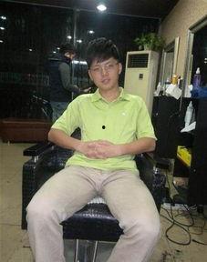 大妈 帅哥推特吃瓜视频,揭秘网络社交的趣味瞬间