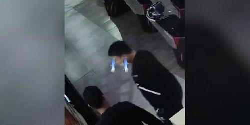 吃瓜群众被碾压视频真实,惊心动魄的瞬间回顾